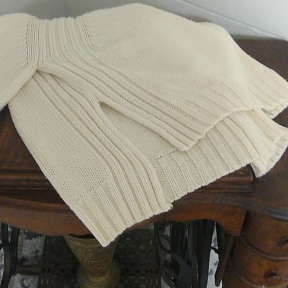 FOREVER 21 CHUNKY, COWL NECK OVER SIZED LAGENLOOK, BOHO, COTTAGE CORE, SWEATER - Picture 4 of 4